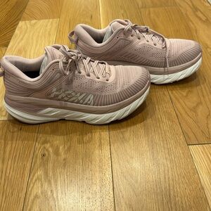 Hoka Bondi 7 - pink size 8 regular width